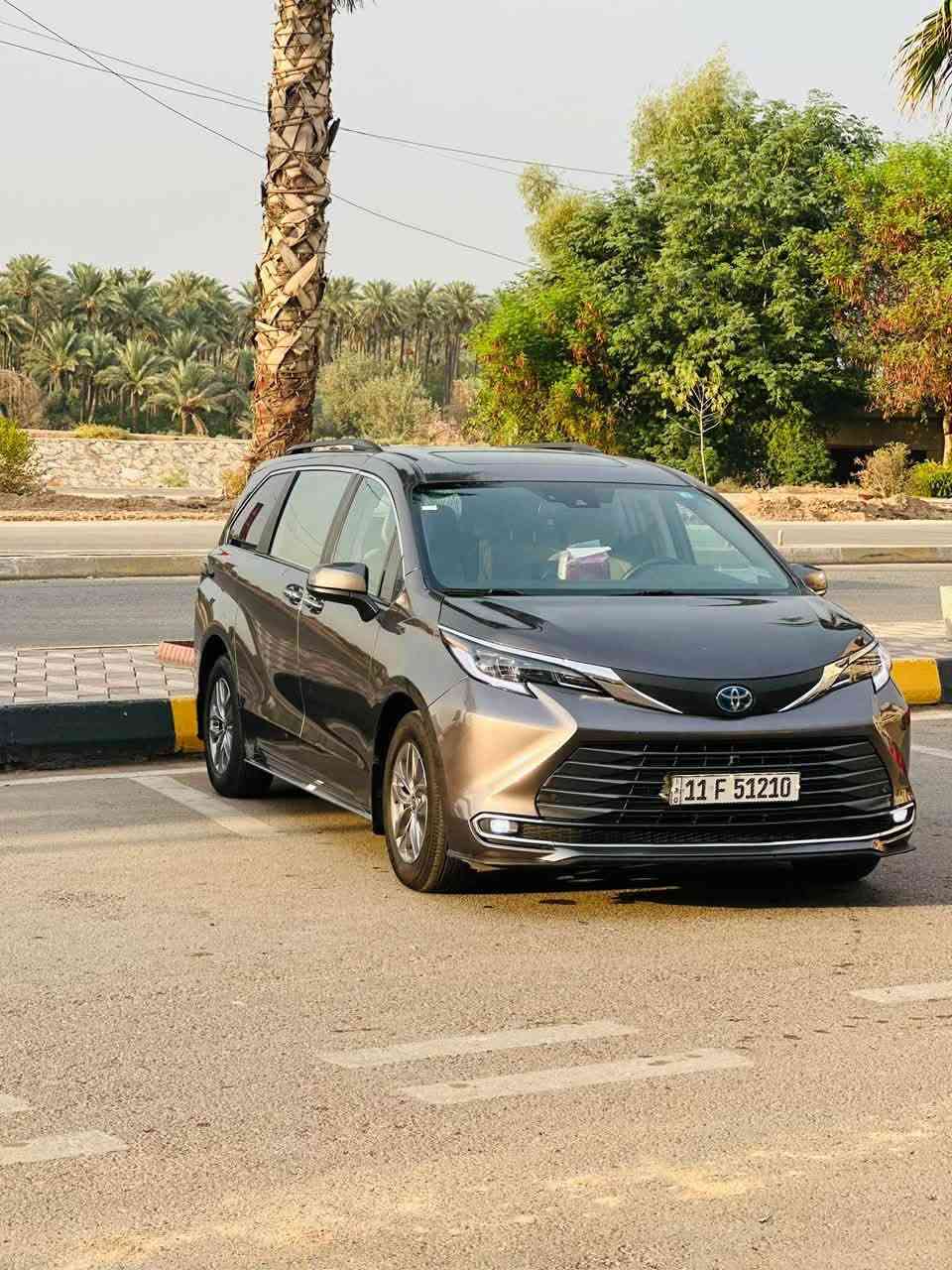 تويوتا سينا هايبرد 
موديل 2024
موصفاته فول 
حادثه بنيد فقط
العنوان ديالى بعقوبه 
***********
السعر 275 بيه مجال
