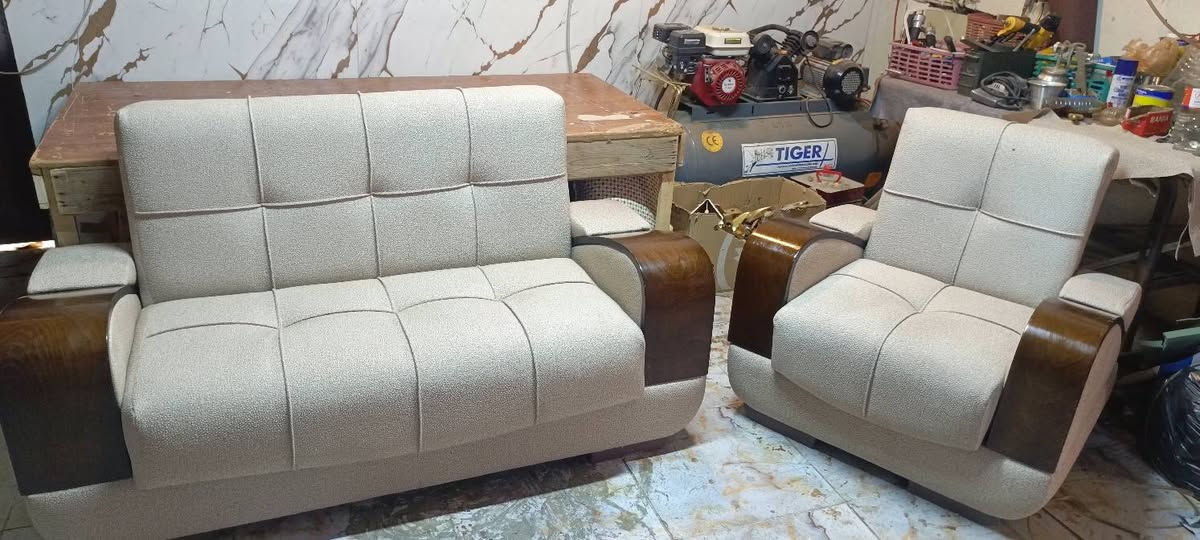 اهلا وسهلا في Home Mobilya ✨
هنا المكان اللي يتحول بيه الأثاث من عادي إلى فخم، ومن قديم إلى جديد بأيدينا العراقية 💪
نشتغل بحُب ودقة على تجديد ودوشمة  القنفات، تفصيل حسب ذوقك، وبخامات عالية الجودة.
إذا عندك قنفة قديمة، ... خَلينا نرجعها أحلى من الجديد!
تابعونا وشوفوا شغلنا 💼
📩 للطلب أو الاستفسار  
***********
