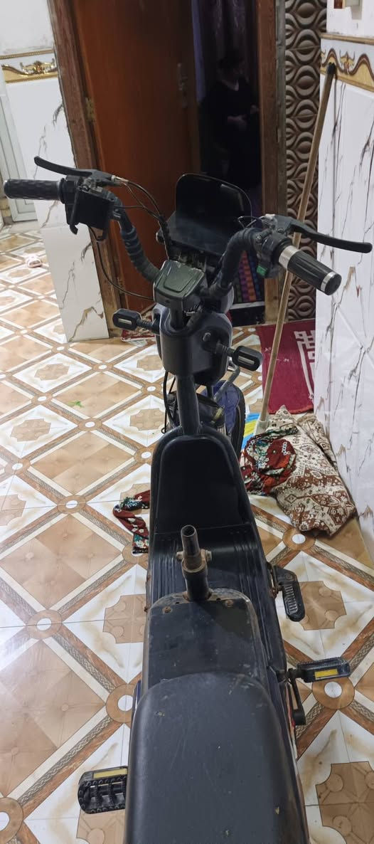 سلام عليكم دراجه شحن اللبيع سعر 150 وبيهه مجال دراجه نضيفه بس عوزهه بطاريات وجوزه لمكان بصره كرمه علي ***********
