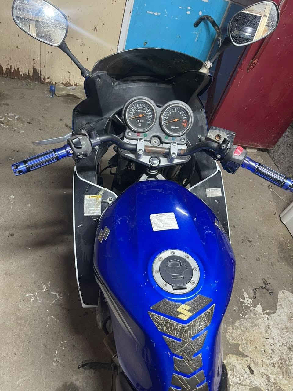 سلام عليكم دراجه سازوكي gs500f موديل 2010 دراجه مكفوله من كلشي نضافه الكفرات 70% سعر 1800وبيهه مجال للطيبين محرك كفاله بيهه مكاتبه بس بدون اوراق رقمي ***********واتساب فقط
مكاني ديالى بعقوبة 