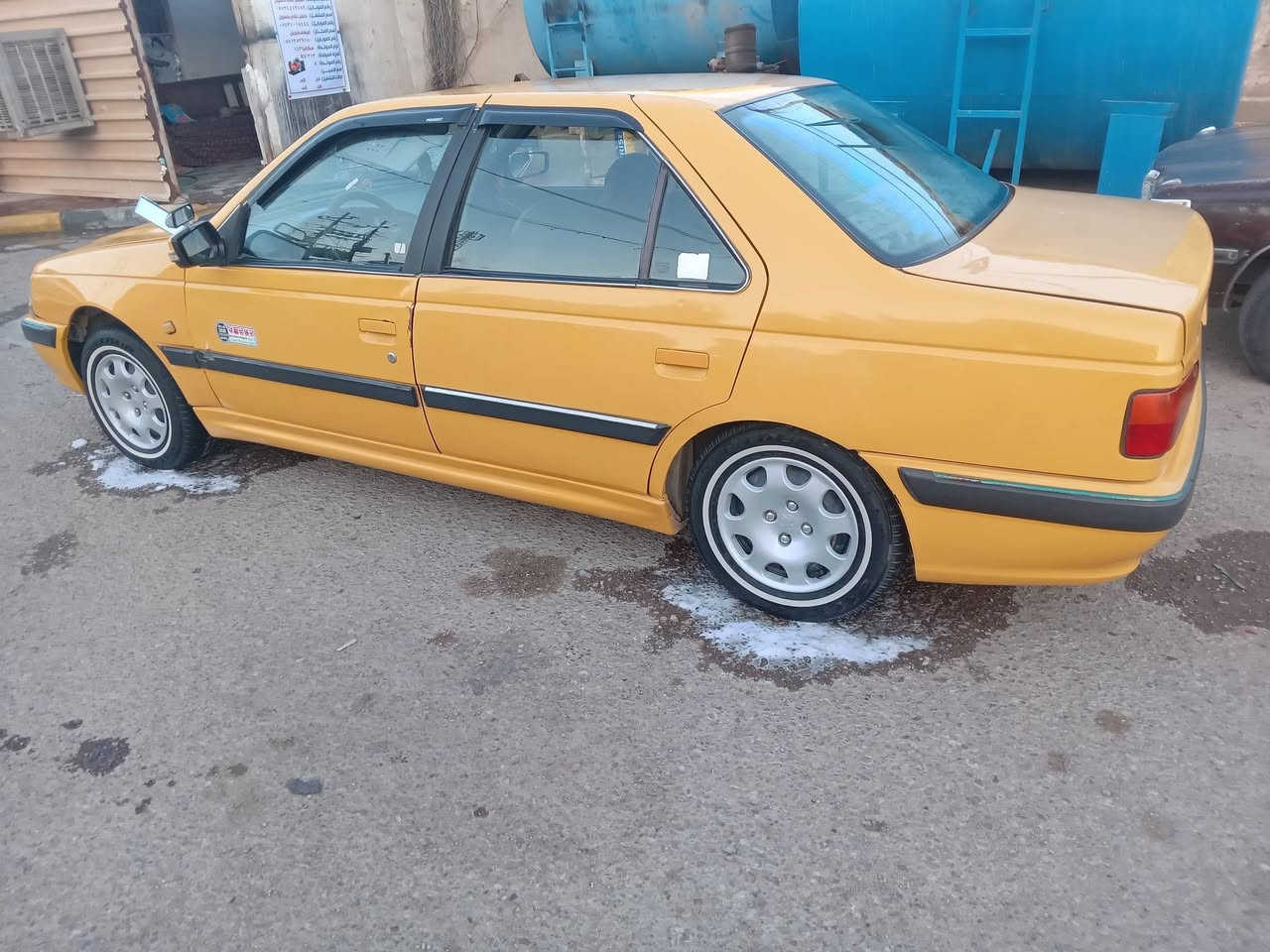 سلام عليكم بيجو بارص مديل 16محوره كورلا بيكاجو سنويه منتهيه كير ومكينه حاوية ستوني شادها السياره عوزها ترتيبات بسيطه مكان واسط السعر 32وبيه مجال التصال على الرقم ***********
