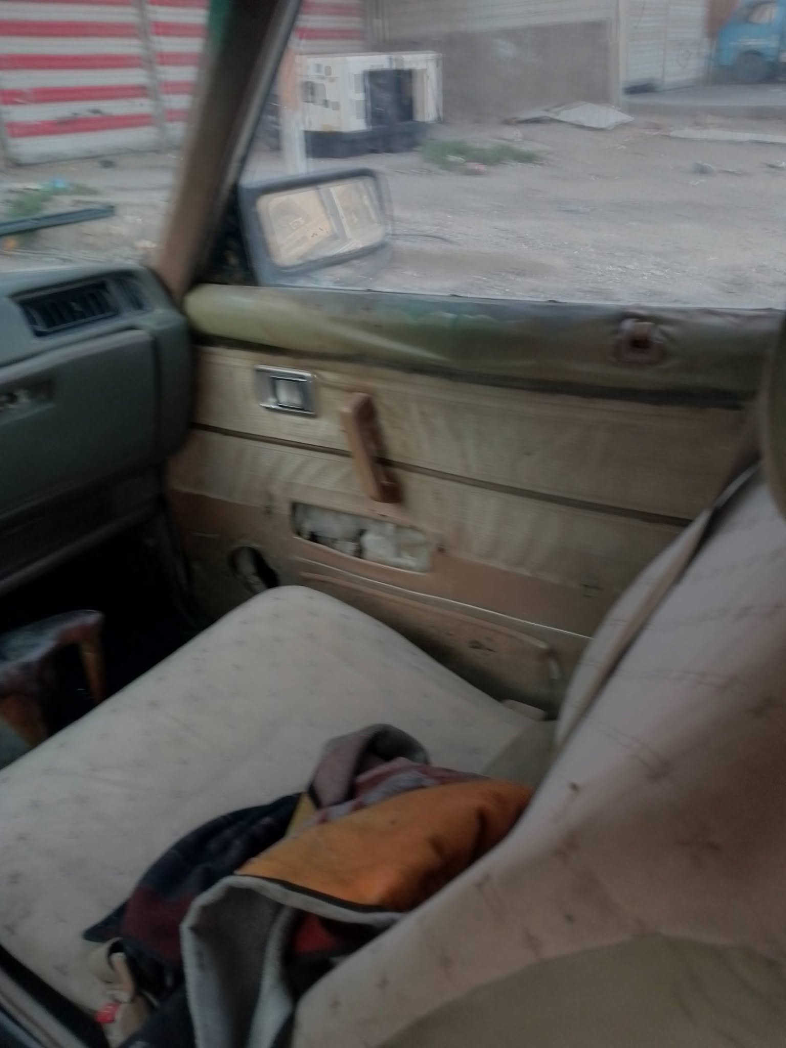سلام عليكم سوبر 82 لبيع او مراوس السكن حي اور اي ستفسار اتصل وتدلل  *********** السعر 16 بدون تحويل
