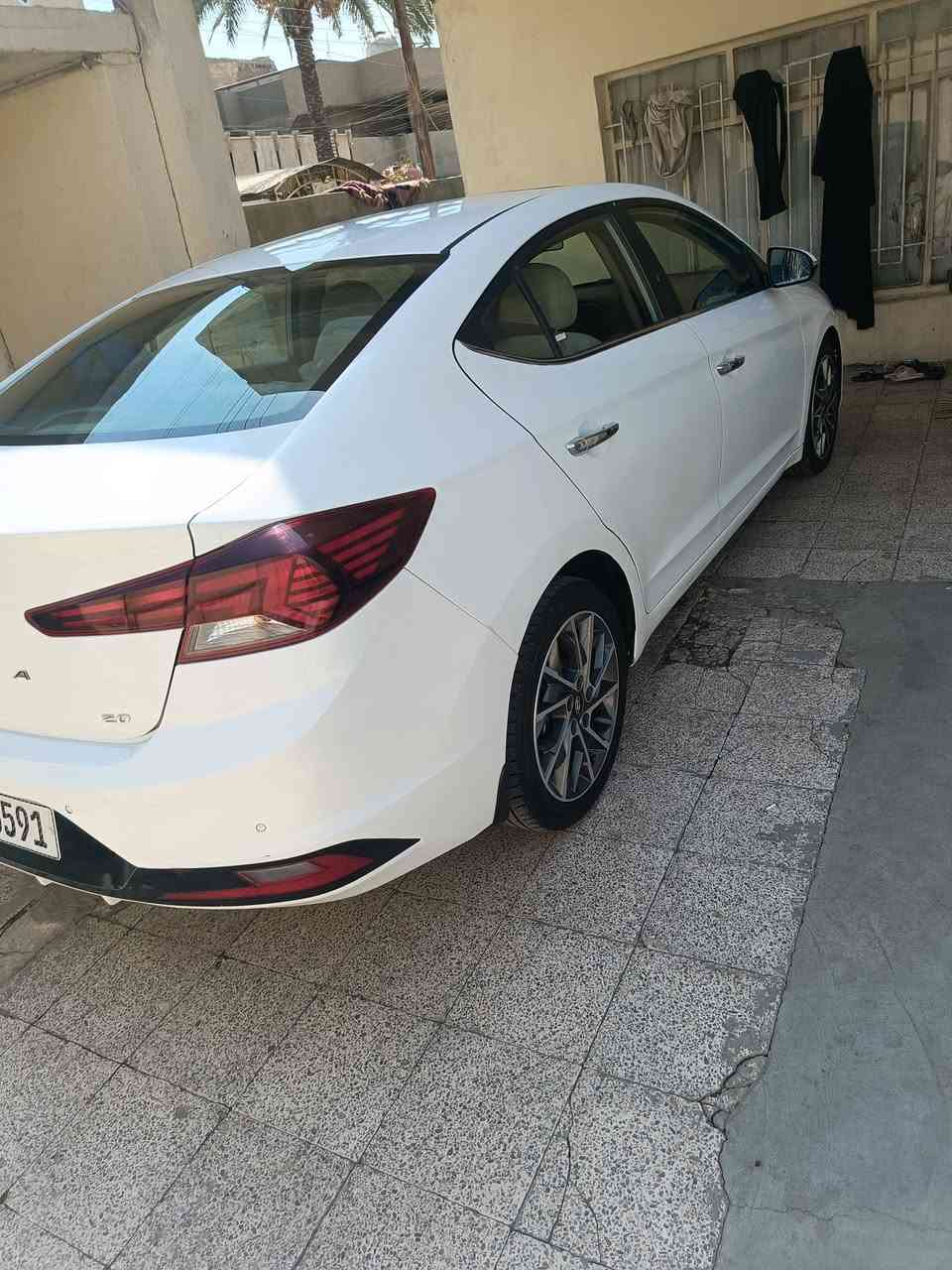 السلام عليكم النترى 20 فول ١/١ بيها صبغ بالبابتين الورى شي بسيط عنوان بغداد جسر ديالى  السعر 148 رقم الهاتف ***********

