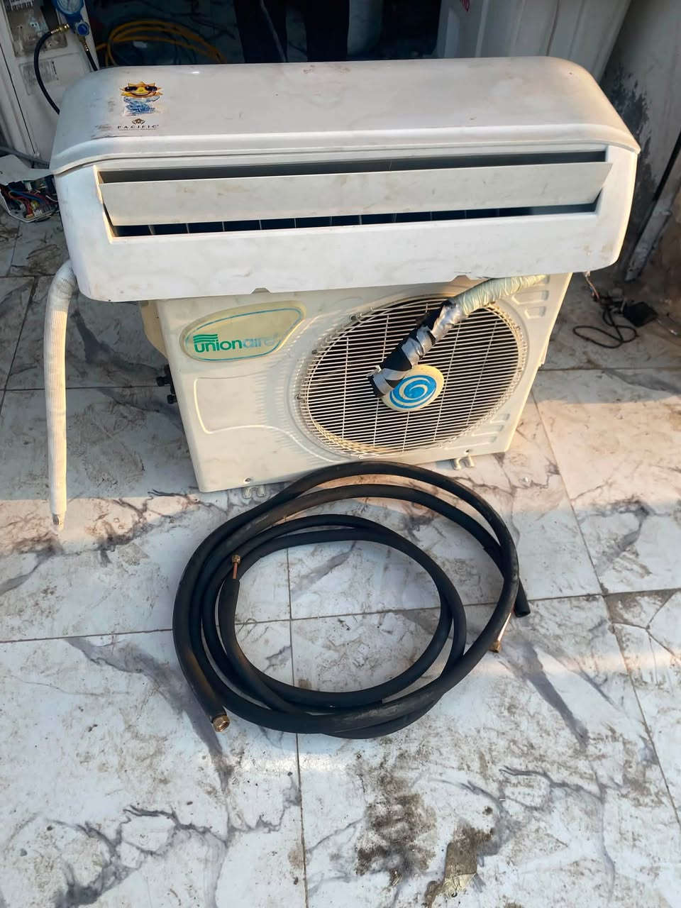 سبلت واحد طن غاز 22 
سعر 225 الف ***********

