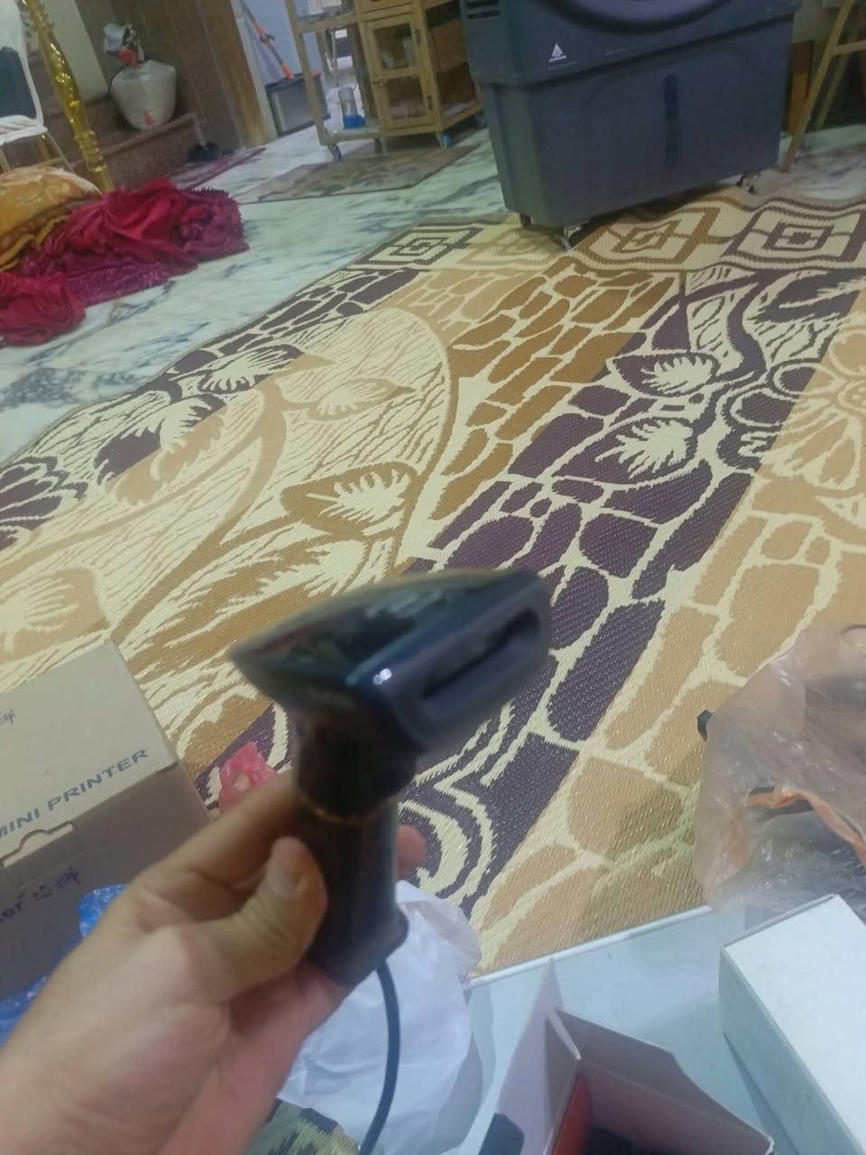 طابعة باركود
وقارئ باركود اصلي نظيف جدا 
السعر ب(110) الف 
للأستفسار الاتصال ع الرقم ‏‪***********‬‏
مكاني كربلاء

