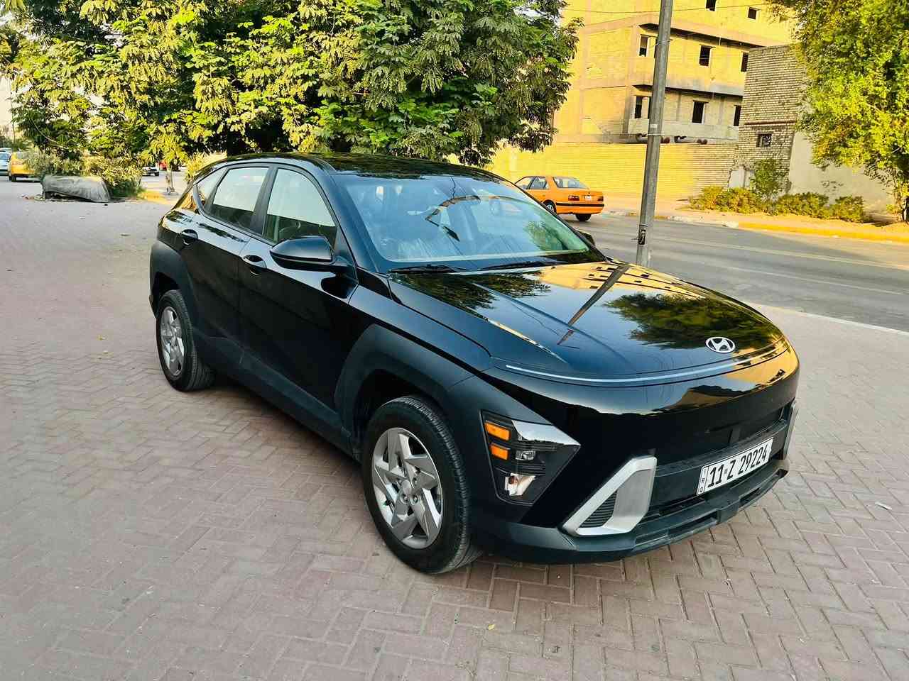 ياالله
سلام عليكم
هونداي كونا موديل 2024
سياره فول موصفات ماعده البانوراما
حادث سيارة حافه البنيد وباب خلفي كلير
بصمه 
رادار جانبي 
كش كهرباء 
تدفئه كراسي 
شاشه كار بلي 
بجم لد 
سياقه ذاتيه 
مانع تصادم 💥 
مع موقف 🅿️ سيارة 
مكان السياره بغداد / اعضميه
رقم / ***********
سعر 158
