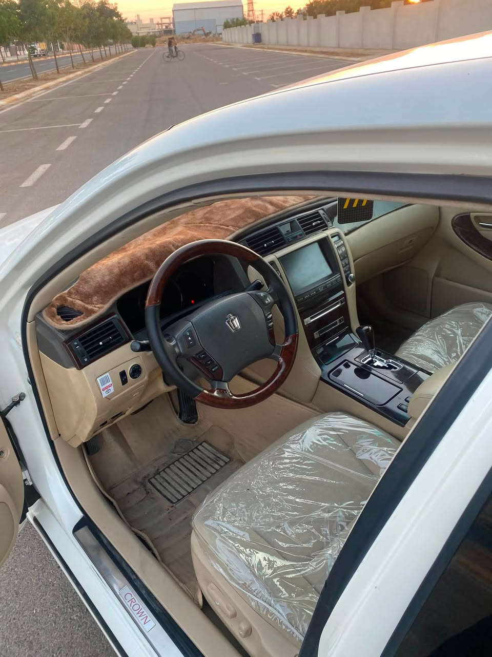 سەرەتا بەناوی خوا
شاهینە موس موس ٢٠٠٧ ساج مەلەکی ١٨٢ 
بێ دوکەڵ 
بێ بۆیاخ 
بێچاڵو شوخت 
بێ مەسرەف 
٣ دوگمەیە سەیارەکە 
کۆدی بۆ کراوە سەیارەی ماڵانە رەقەم یەک نەبوو مەیبە
تایەی تازە هایدرۆلیک گێڕ تازە ڕۆن مەکینە تازە 
شوێن کەلار *********** 
مشتەری نیت سەرم مەیەشێنە کۆتایی ..! (٦٩)
