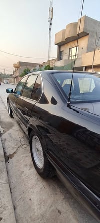بي إم 525 • محرك كبس • الموصل يمين