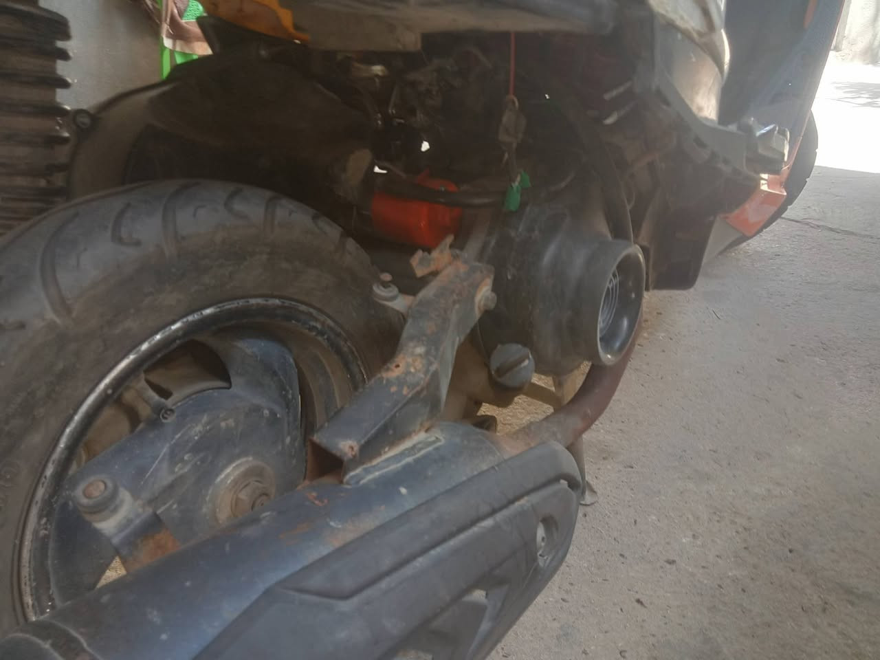 للبيع او مراوس هايوجي محرك ماكس عدله ١٥٠ 
 كهربائيات كلشي شغال بيها اريدها ٢٥٠ وبيها مجال 
 ***********
