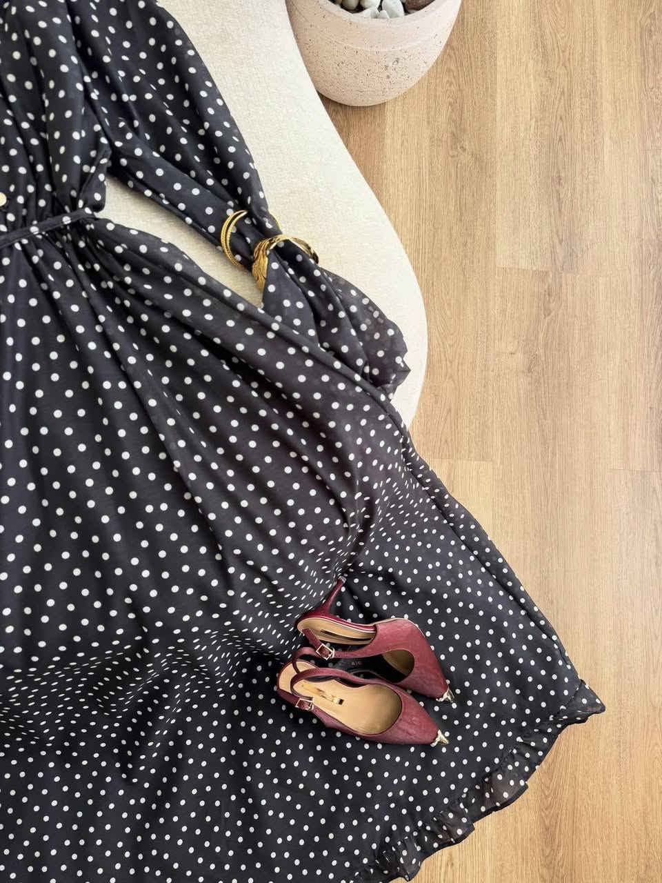 فستان ترند ❤️ شيفون امبطن 
قياسات XXL XL.L.M
بسعر 😘
متوفر توصيل 
واتساب ***********
