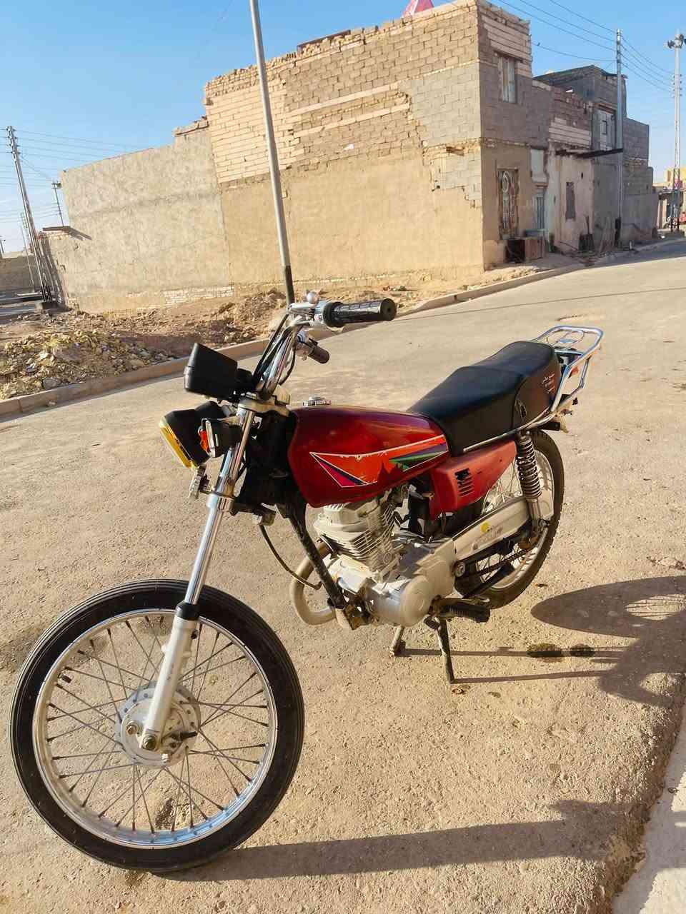 سلام عليكم دراجه البيع نضيفه مكاني حي الرحمه الثانيه  رقم الهاتف *********** او علق واني اراسلك
