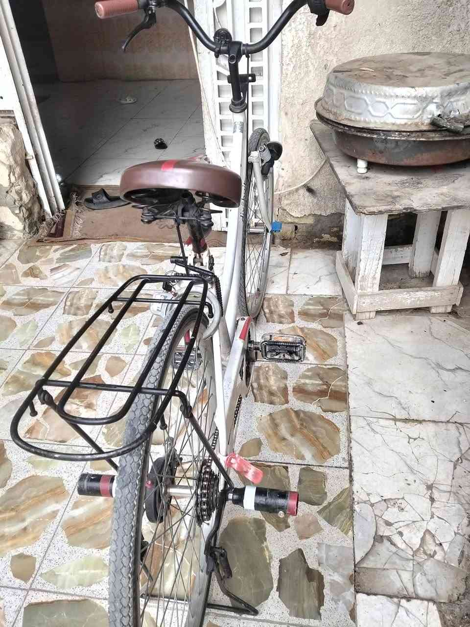 ١١٠ • قفله