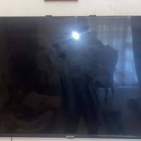 شاشه حجم 43 عدد (3) 4K انترنيت وستلايت جديده مداخله تصليح صار شهرين من...