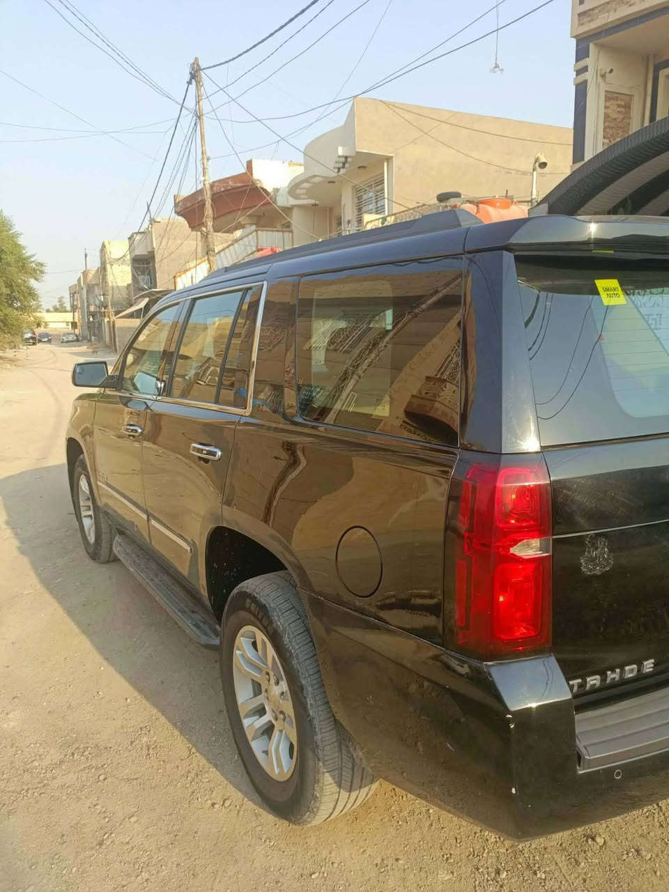 السلام عليكم
تاهو للبيع موديل 2020 فئة LT ماشيه 165 الف كيلو متر السيارة محرك 8V سلندر 5300  خليجي حادثها جاملغ وبنيد السيارة رزنه وعدله وشلعه بيها يعني فول  و احلى من الصورة رقم بغداد
السيارة كامله من كلشي تبريد ثلج ماتصرف عليها تايرات جديدات 
 الاستفسار
السعر 31 الف دولار 310$ ورقه  
الاتصال على هذا الرقم (***********)
موجود واتساب واتصال
