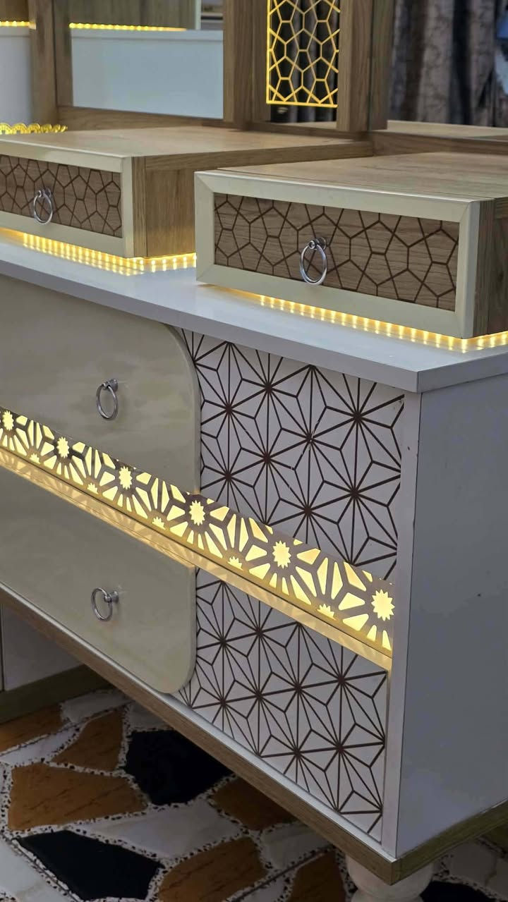 سلام عليكم غرفه تركيه نضيفه اخت جديده اناره كله شغاله خشب بلوك اصلي صبغ حراري كلش مرتبه عدد قطع 10 مكان بغداد شراي تصال على رقم
***********
 سلام عليكم غرفه تركيه نضيفه اخت جديده اناره كله شغاله خشب بلوك اصلي صبغ حراري كلش مرتبه عدد قطع 10 مكان بغداد شراي تصال على رقم
