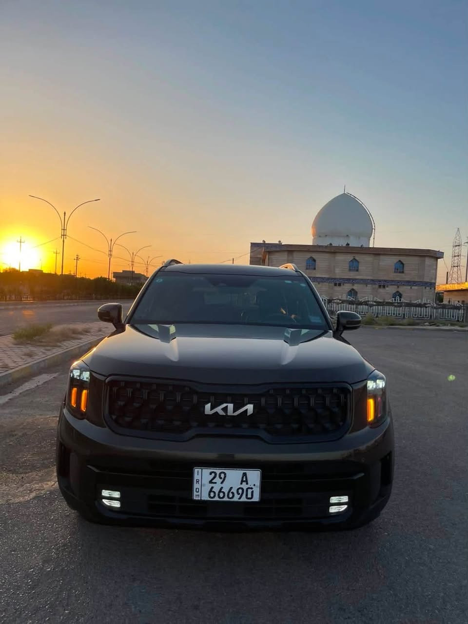 🧿🧿🧿 يرجى قراءة الاعلان بشكل كامل 🧿🧿🧿
2024 KIA TELLURIDE ..   X line  ..

📍📍اكتب تم يوصلك السعر📍📍

           👈🏻👈🏻👈🏻 كيا / تلورايد / بانزين 👉🏻

           

موديل :- 2024 

لون :- زيتوني       

قوة المحرك :- 3.8 بانزين GDi

عداد المسافات :- 27987 mi      

عدد المقاعد :- 7 مقاعد 

فئة السيارة :- Xline

     

♦️ شاشة نفكيشن 

♦️ تحكم مسجل 

♦️ تحكم سرعة 

♦️ رادار امامي 

♦️ حساسات 360 درجة 

♦️ حساس تحديد مسار 

♦️ اوامر صوتية 

♦️ لايت زنون 

♦️ كشاف امامي 

♦️ فتحة سقف 

♦️ مقاعد جلد اسود

♦️ مقاعد تدفئة تبريد 

♦️ مقاعد كهربائية  

♦️ شاحن وايرلس

♦️ هاند بريك بصمة 

♦️ اوتو بارك 

♦️ دفع رباعي 

♦️ اوتو هولد 

♦️ مثبت سرعة 

♦️ مانع تزحلق 

♦️ صندوق كهربائي 

♦️ اشارة جانبية 

♦️ مرايات كهربائية 

♦️ مقاعد خزن ميموري 

♦️ تبريد خلفي منفصل 

♦️ نظام نقطة عميا

((إن أرضيناك فتحدث عنا، وإن لم نرضك فتحدث إلينا))

الاستفسار ..*********** 
السعر بلاش 275$وبيه مجال

