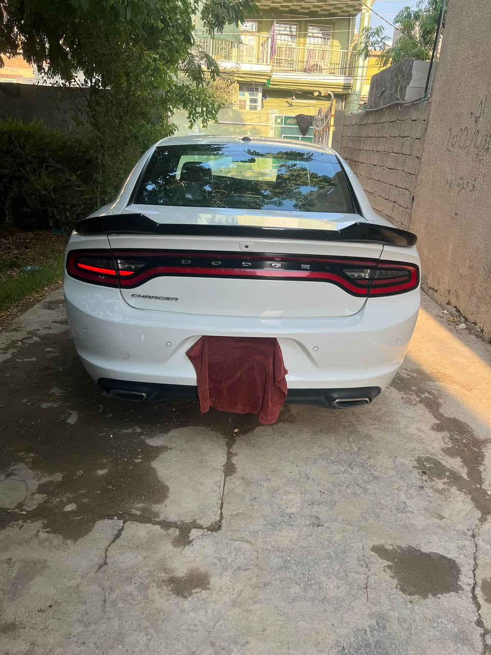 سياره دوج جارجر SXT بلص 2021 اصل
ضرر بسيط ومعدل عبارد بالجامخ الامامي 

بدون تبدل بدون صبغ 

 محرك كير كفاله عامه 

المواصفات:

مقاعد جلد 

مقعد الامامي تدفئة و تبريد 

مقاعد الخلفي تدفئة

مقعد خزن ميموري 

مقاعد كهرباء

ستير تدفئة 

حساسات خلفية

ماشيه 103 الف ميل

بصمة تشغيل 

تشغيل عن بعد 

السياره جاهزه من كلشي 

استخدام شخصي 

سنويه لغايه 2031

رقم بغداد

مكاني ديالى

السعر 235 وبيها مجال

***********
