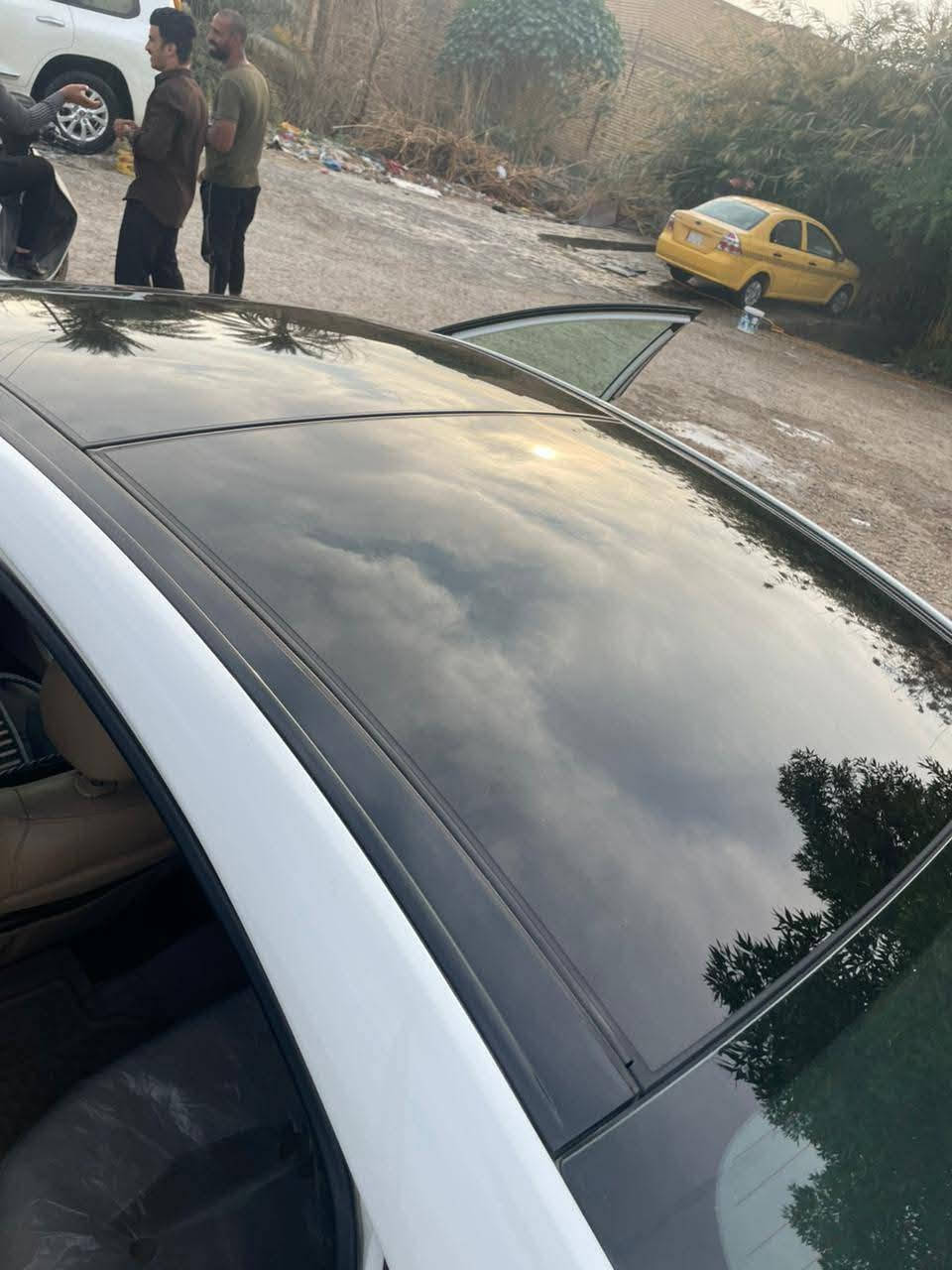 سلام عليكم سوناتا موديل 13خليجي فول 
بسمي بيه بس باب العبري صبغ الاتصال ع 
***********
