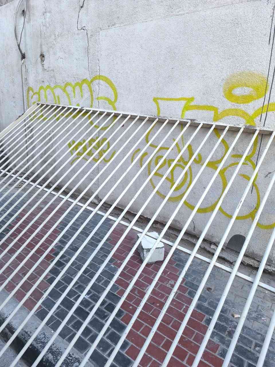 للبيع 
***********
