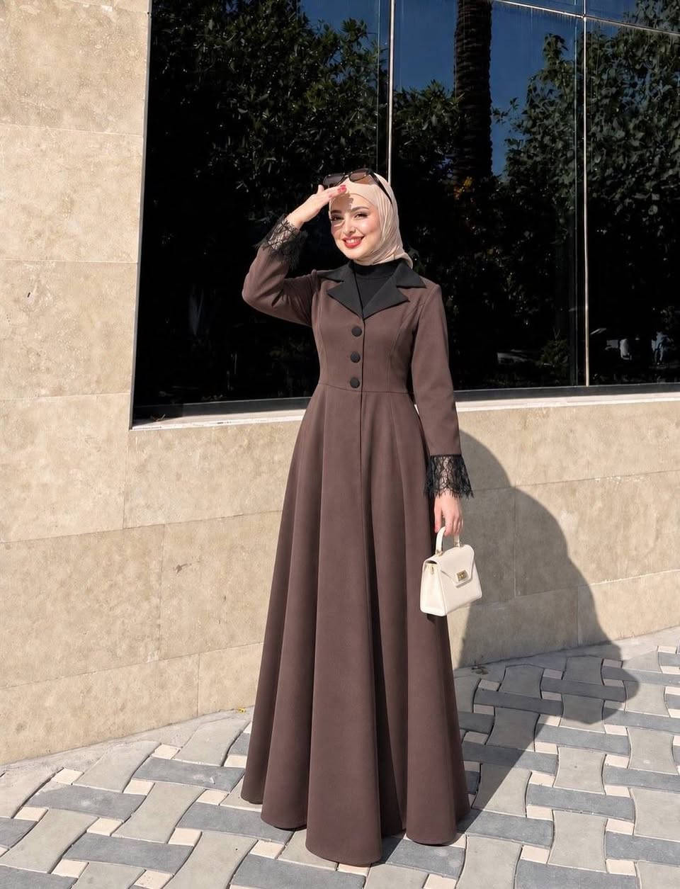 فستان نسائي مفتوح
 من الخلف خرطه قياطين 
خامه دابل ايطالي كوالتي عالي 
قياسات 38 40 42 44 46 48 
السعر 25 الحجز خاص او واتساب 
الفحص ب وجود المندوب اي اختلاف مرجوع
