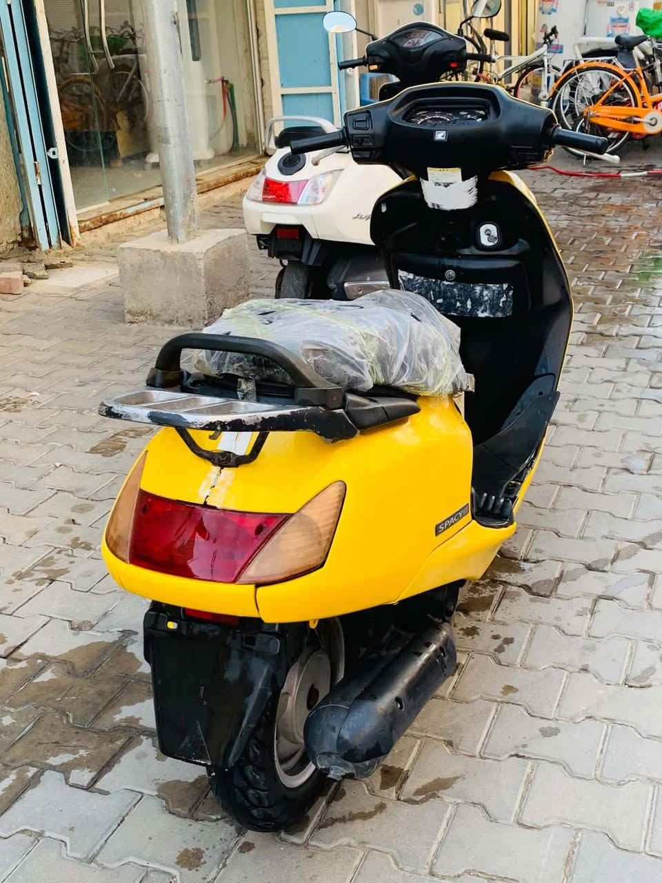 سلام عليكم سبيسي ياباني اول فتحه اله دراجه خير من الله كله شغاله بس عوزه شوي ترتيب السعر450 وبيه مجال مكاني واسط قضاء الحي الاتصال *********** مامتواجد خاص
