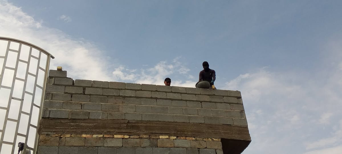 خلفه • متفرغ حالين • متواجد واتساب