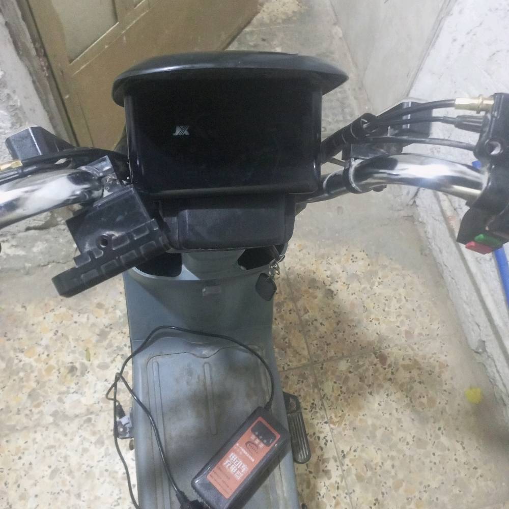 شحن • ٤ بطاريات • شاحنة اصلية