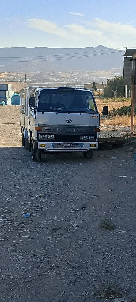 تویتاداینا بۆ فروشتن ئاڕمی پلاستیکی سلیمانییە ئاڕم و ئەوەلیات و غرامەی بەشەرت سەیارەیەکی زۆر تندوتۆڵ و بێ مەسرەفە مەکینەی کۆستەری خرراوەتە سەر تازە تەشفیت کراوە گێڕو مەکینە و ئەکسلی بە شەرت هەموو گیانی مەزبوتە بەشەرتی ‌۱۰ فیتەر نرخی ۷٥ گەڵاو معامەلەیەکی برایانە ڕەقەم تەلەفون *********** یان *********** السليمانية, العراق
