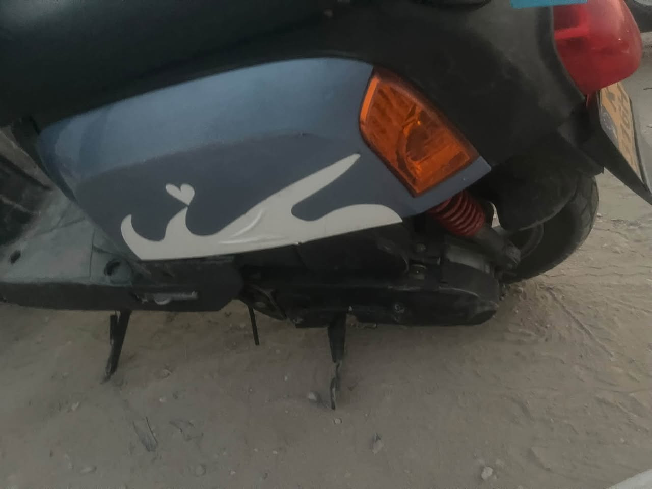بوليسي • ٤٩ • سلف