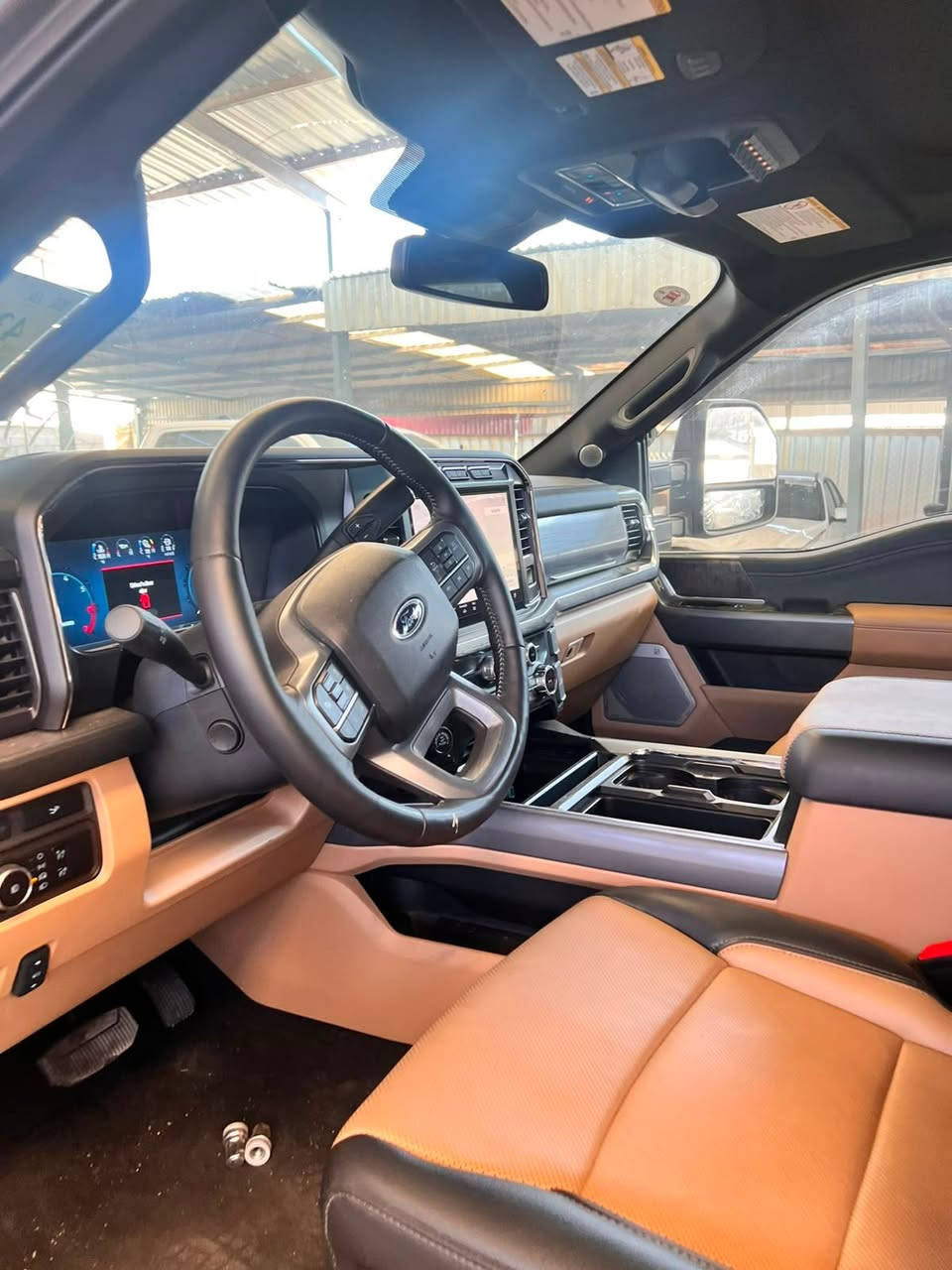 Ford F-350 Lariat Tremor 2024
محرك 8 سلندر بنزين 7.3 
بلاك ادشن 
ماشي 7000 فقط 
سياره موجوده في اربيل بدون تصليح 
السعر 270 ورقه.
***********
