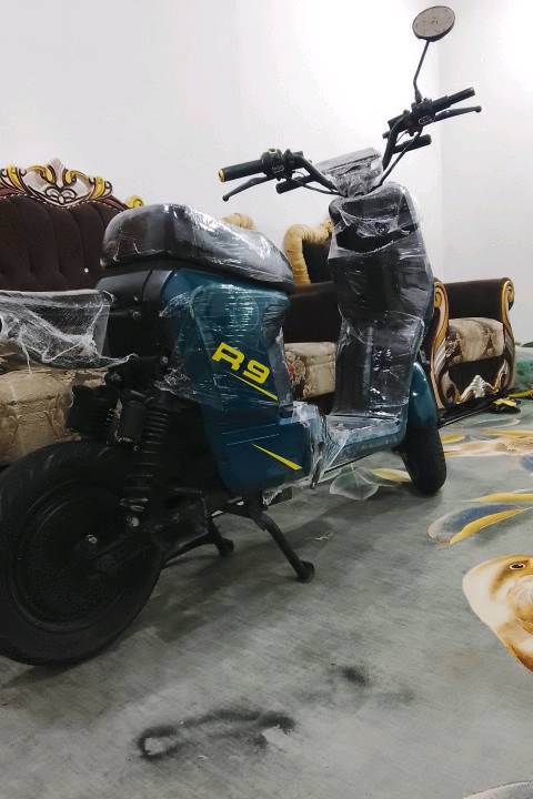 بصره تنومه • دراجه شحن • بطاريات جديدة