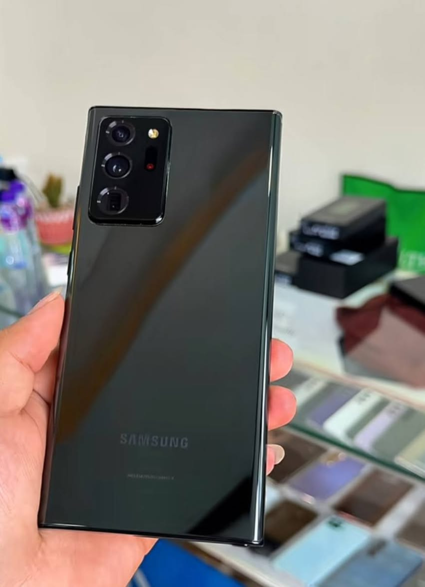 للبيع جهاز ( سامسونج نوت 20 الترا 5G )
الجهاز نضيف 💯 مكفول من ضربه وشخطه وتبدلين قطع الك بي ضان الفحص وين متريد اخذه .. الجهاز فول كامره احلا من الايفون شكله حلو وستعماله سهل جهاز قوي ضد الكسر والماء ذاكرة 124 . لون سلفري . سم كارت 1 .. سعر الجهاز 350 . الي يريده يتصل *********** وبي واتساب
