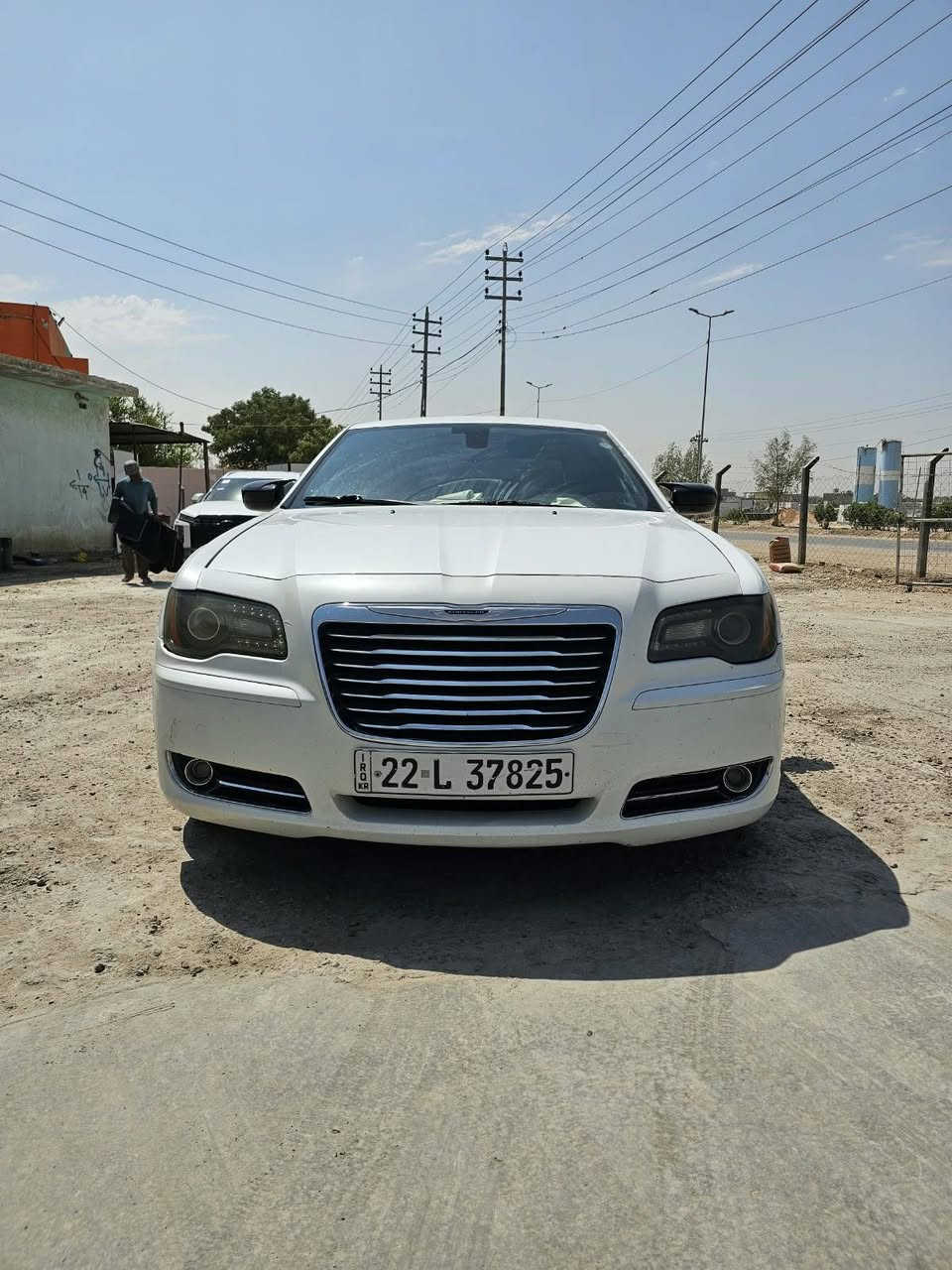 اوباما 2014s كندي داخلة كلين فول مواصفات 
بلعراق صار بيها جاملغ امامي صبغ
مكانين بارد
رقم أربيل بأسمي 
منظومة تبريد كاملة مبدلة كلة جديد
حدادية قبل شهر مشتغلها 100%
مكينة وكير كفالة 
تخم تاير جديد 100%
منظومة بانزين ادامة كاملة
السعر 171 وبيه مجال 
مكاني بابل قضاء القاسم
***********
