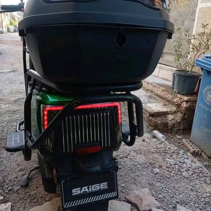 السلام عليكم عندي هاي الدراجه كهربائيه 
وكاله مصارله سبوعين من طلعته اسمه SAiGEالسعر 750وبيه مجال وتحب ب ملف 2000واط يعني الدراجه نشطه وجايه بلون مميز بكاني الكريعات باقي التفاصيل ع رقم***********قليل موجود ع واتساب