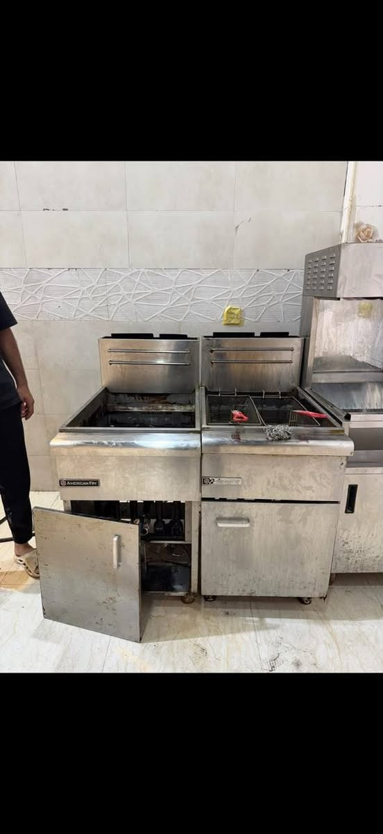 السلام عليكم صيانه الطباخات القلايات متوفره صيانه منزليه شغل درجه اولى ومتواجدين كل مكان الاتصال والاستفسار على هذا الرقم***********
