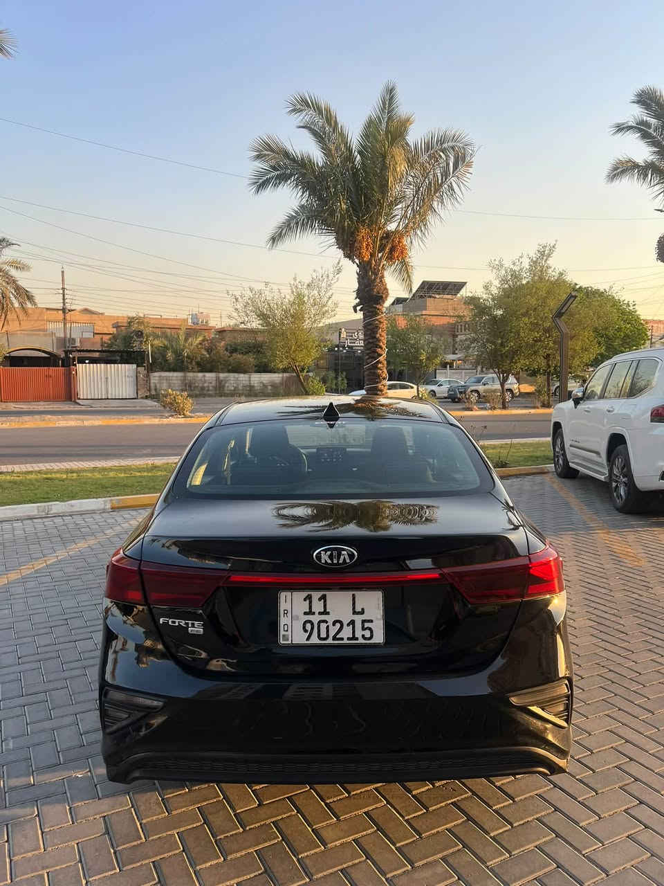 سلام عليكم لبيع كيا فورتي مديل19
بيه جاملغ وبنيد  بدون دواخل السياره 
شاشه كار بلي
مانع انزلاك
تحديد مسار 
تحكات ستيران
وضعيات قيادة
رقم بغداد تحويل ثاني يوم 
العنوان بغداد حي الجهاد
***********
