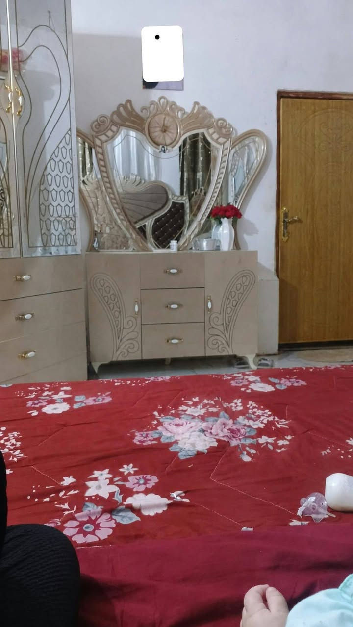 سلام عليكم غرفه مستعمله ب550 وبيها مجال ديوانية قضاء المهناويه
