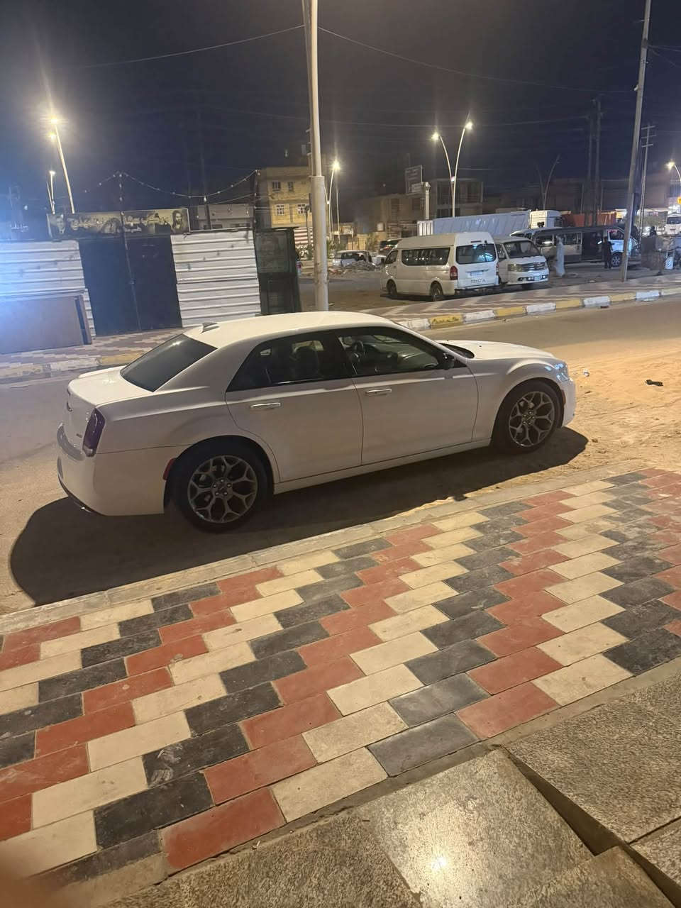 اوباما سي 300
مديل ١٩
معلايه ٢٢
للبيع 
بيها جاملغ الخلفي جهة السايق مصلح فقط 
للاستفسار***********
رقم انكليزي ذي قار
