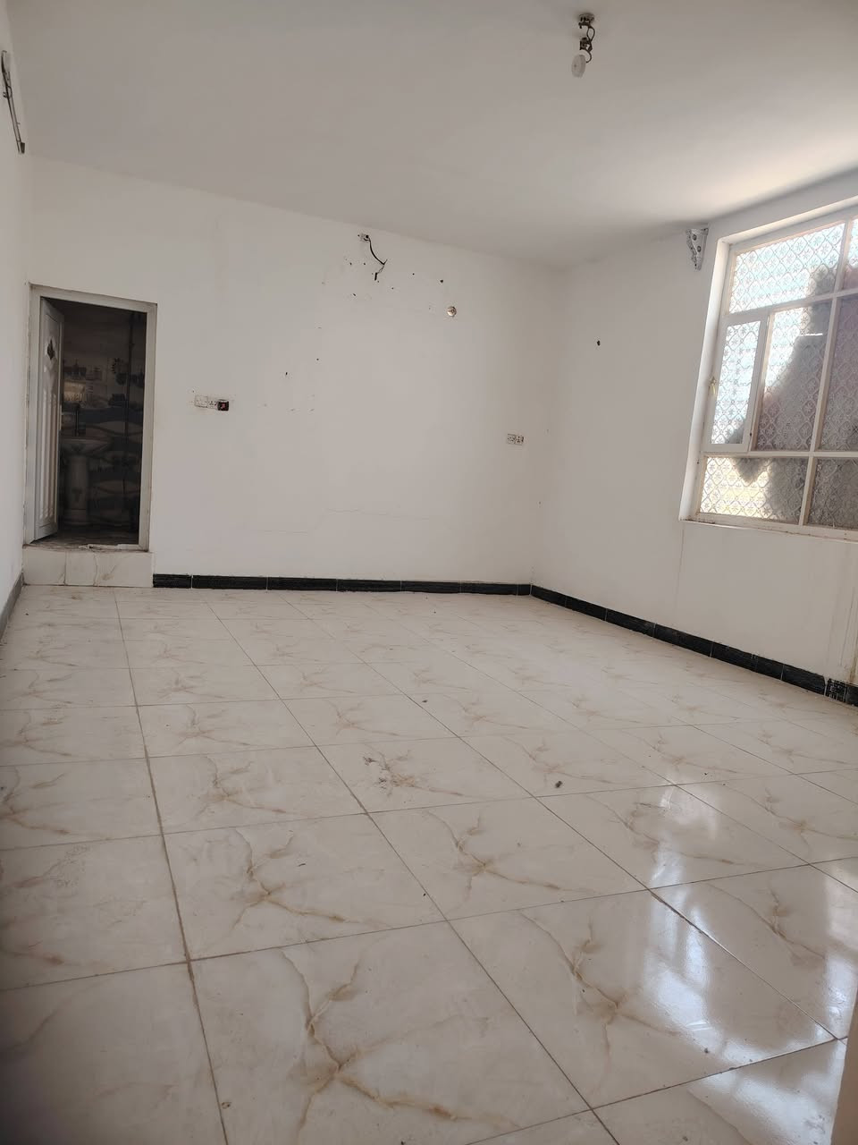 🏠 شقة للإيجار – حي الحضارة

📍 الموقع: حي الحضارة
✨ كامل الخدمات

🔹 المساحة: 100 متر
🔹 غرفة نوم بنظام سويت
🔹 صالة
🔹 مطبخ

⭕ مطلوب عائلة صغيرة ومحترمة

📞 للاستفسار والتفاصيل:
مكتب صناع المال للعقار
***********

