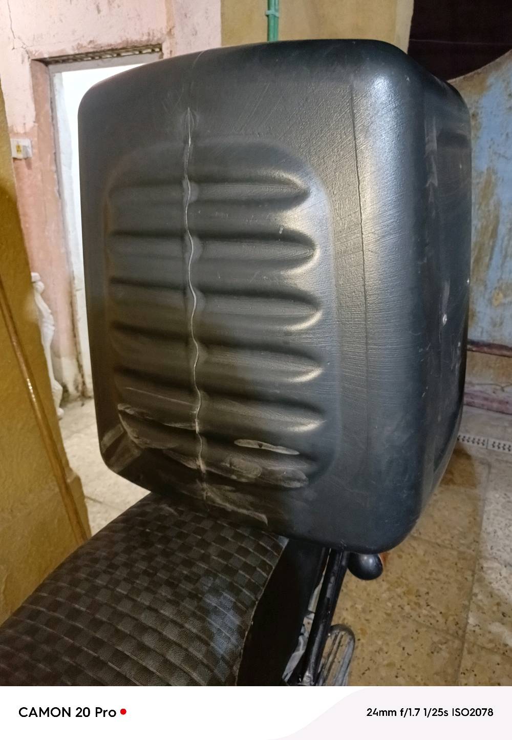 السلام عليكم صندوك دليفري جديد كامل استعمال شهر للبيع السعر 40وبي مجال للشراي ***********