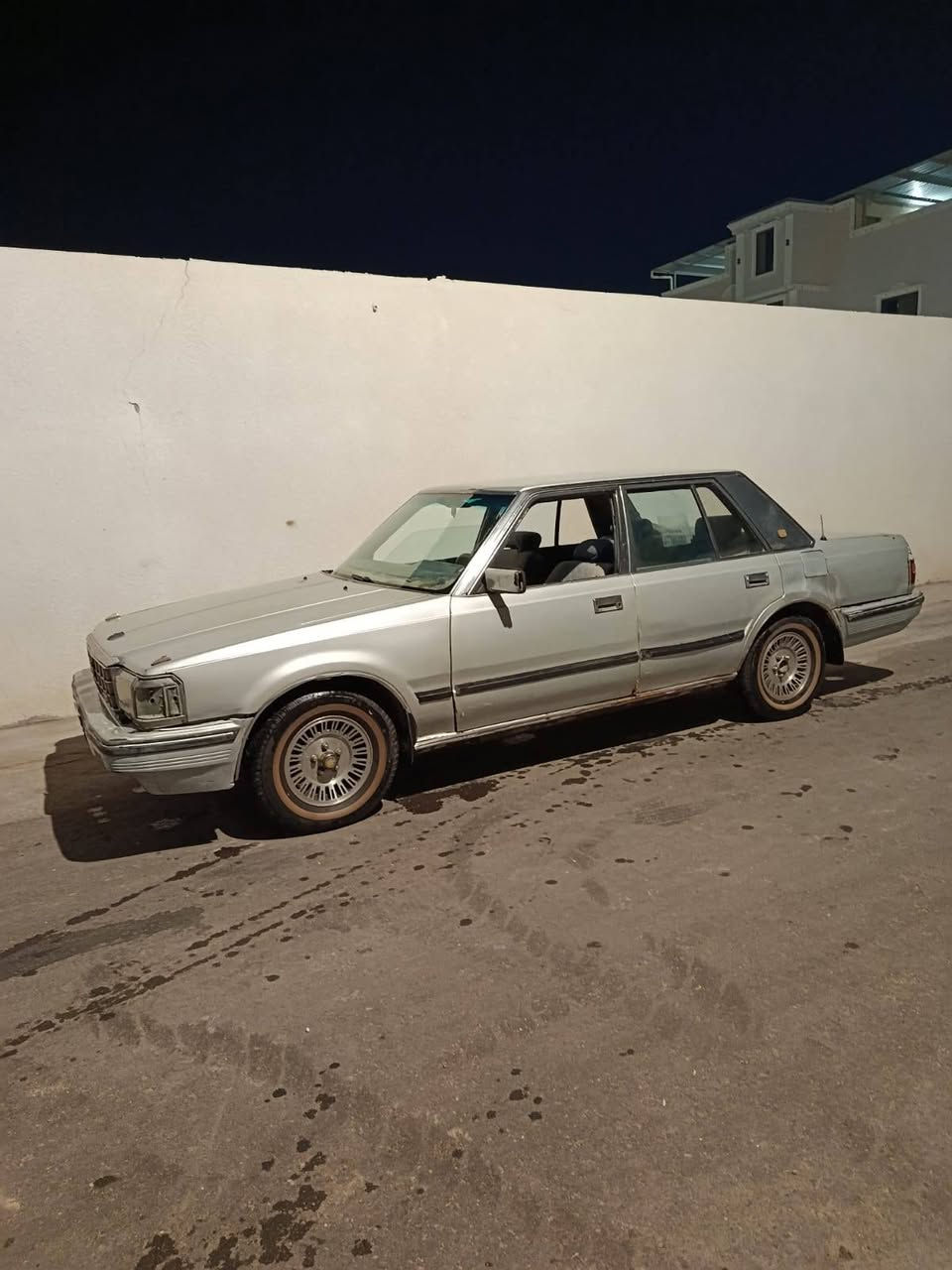 السلم عليكم سوبر 85 كير ومحرك ابلد المكينه لا تنقيص ولا تبخير السياره مشروع وطني تحويل ثاني يوم السنويه 28 السياره باسمي التحويل ثاني يوم العنوان البصرة أبو الخصيب السعر 33 وبيه مجال لشراي رقم الهاتف ***********
