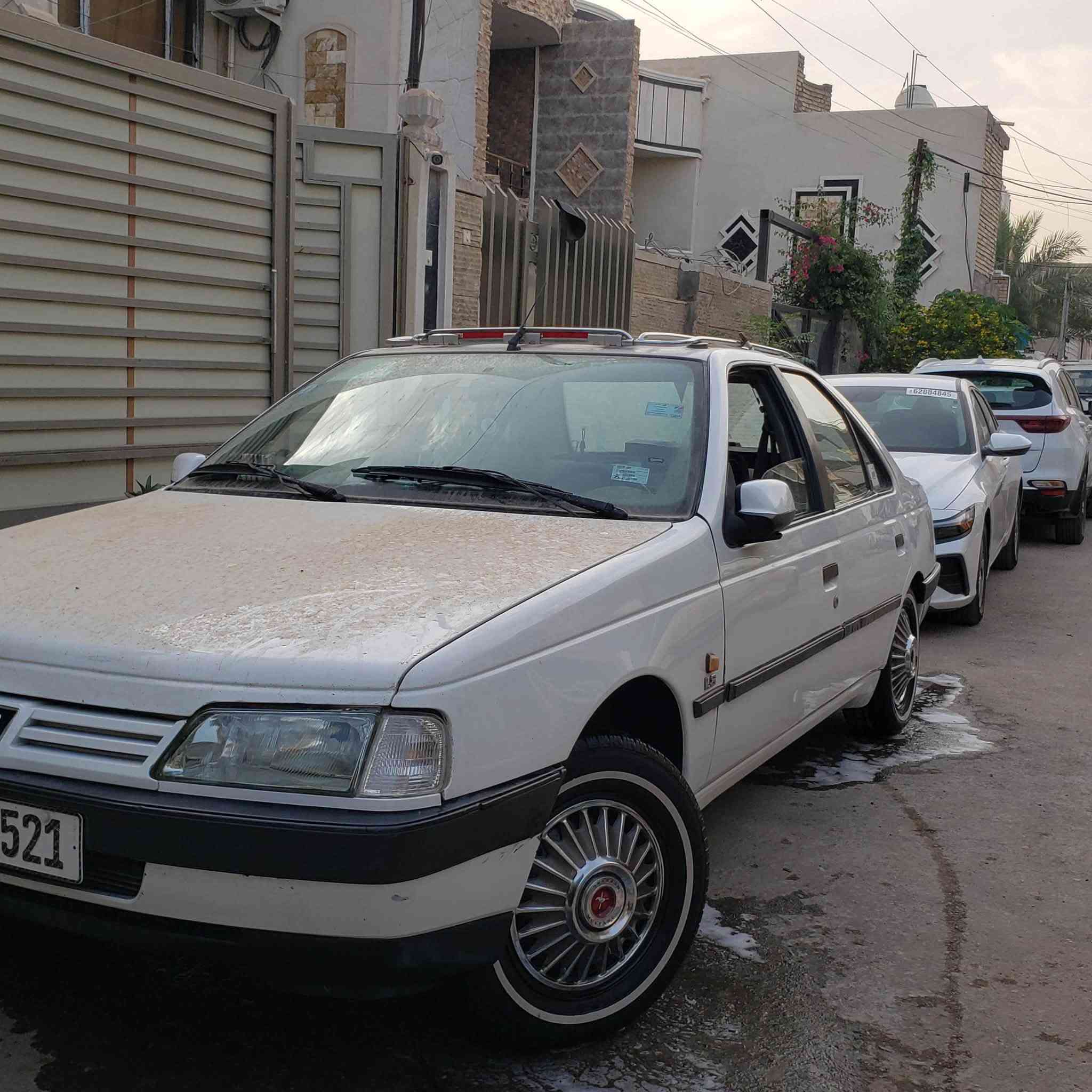 السلام عليكم 
بيجو   GLX 2012 سياره مكينه كير بلكارتون رقم بغداد بسمي سياره جاهزه 
للاستفسار اكثر ***********
