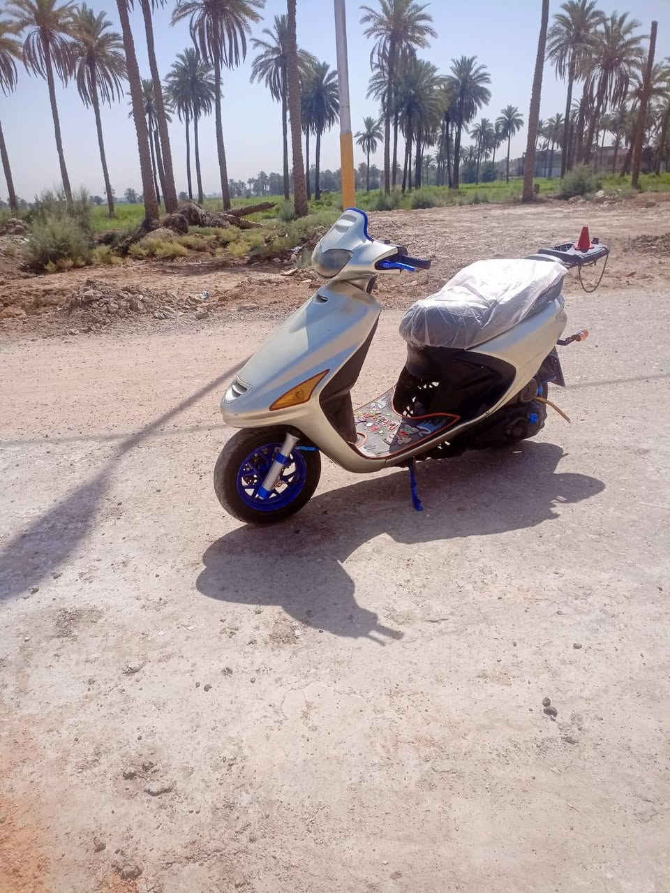 سلام عليكم دراجه حاويه من الطول الطول تزويد راياضي بيها نكره سلف بكل وقت كلشي بيها رياضي ..السعر 700 وبيها مجال مكاني ديوانيه شاميه ناحية الصلاحيه الرقم *********** اتصل
