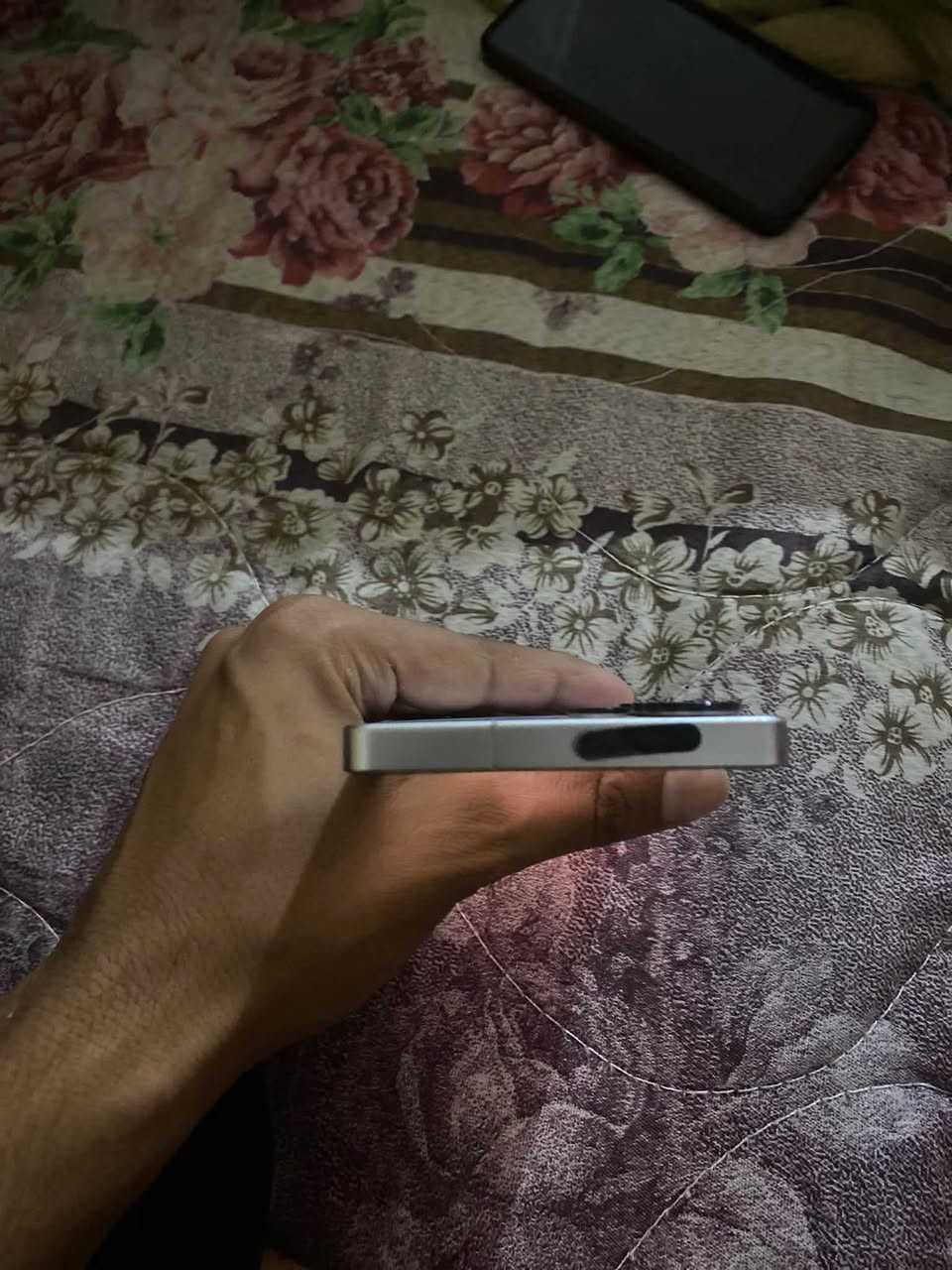 سلام عليكم شباب جهاز للبيع s25جهاز نضيف مستعمل بس شهرين السعر 1350 
الرقم :***********
المكان ميسان قرب مطعم طواحين الهواء
