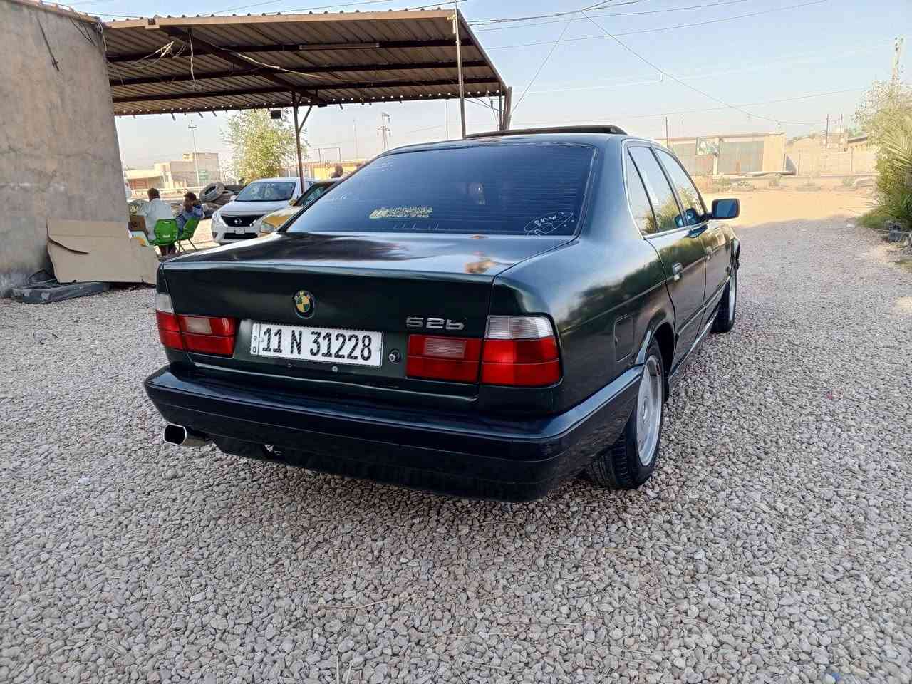 BMW..525
السلام عليكم لبيع
اصل موديل 92فول مواصفات
سلايت روف 
كشنات جلد كهربائي جديد
مري من فصل 
محرك وكير جديد 
محرك مسكر تك فانوس 
حداديه خير من الله 
تخم تاير جديد 
تبريد مو شغال 
مصبوغه عام جماليه 
رقم بغداد نكليزي سنويه وهزه جديده
بيع مستعجل 40قفل قفل
الاستفسار على رقم ‏‪***********‬‏
