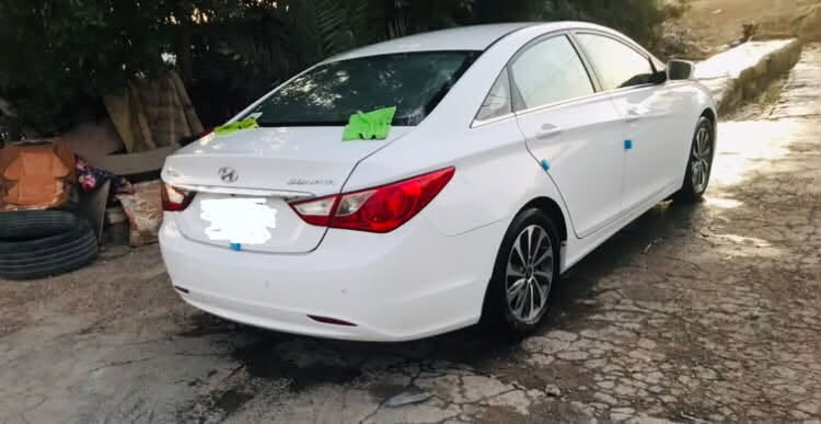 سوناتا 13 خليجي 2400
ابيض بغداد انگليزي باسمي 
كفالة عامة صبغ تبديل وتبريد والفتح 
كلها على وضع الشركة نظيفه جدا 
السعر 140 وبيها مجال 
مكاني بابل 
***********
