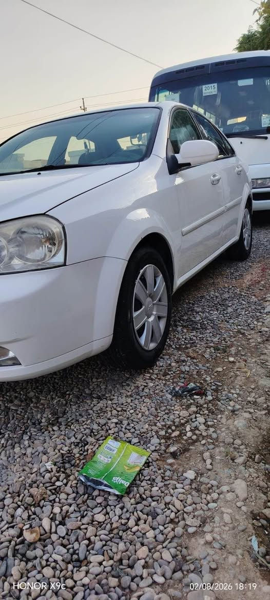 اوبترا للبيع موديل ٢٠١٠ گير اوتوماتيك گير محرك شرط سنوية جديد  شرط تحويل بيها كوبون بنزين سياره كفاله عامة مابي صبغ 
ولا تعديل ولا رصعات كلين سياره مال بيت حلوه دينار مابي مصرف  رقم مبايل : *********** كركوك, العراق
