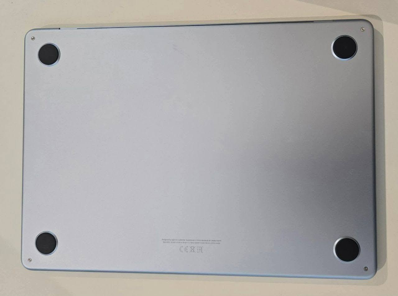 ماك بوك اير m4 2025
ضمان ماستر 
Ram 16g 
Ssd256 
بطارية 100 
ملحقات كاملة 
السعر 1375 الف فقط 
مكاني بغداد البياع حي التراث 
صفحة خاصة للماك https://t.me/MACIRAQ
رقم الاتصال ***********
