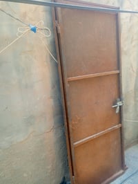 باب جديد • للبيع