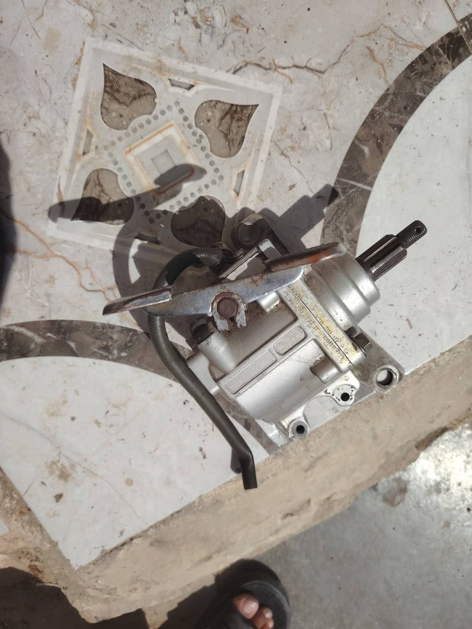 سلام عليكم كير بوكس الصلي مابي شي شغل عوزه بس جبنة طاكه سعر 20قفل غير هاذ سعر لا تراسني هاذ رقمي *********** مكاني شطره
